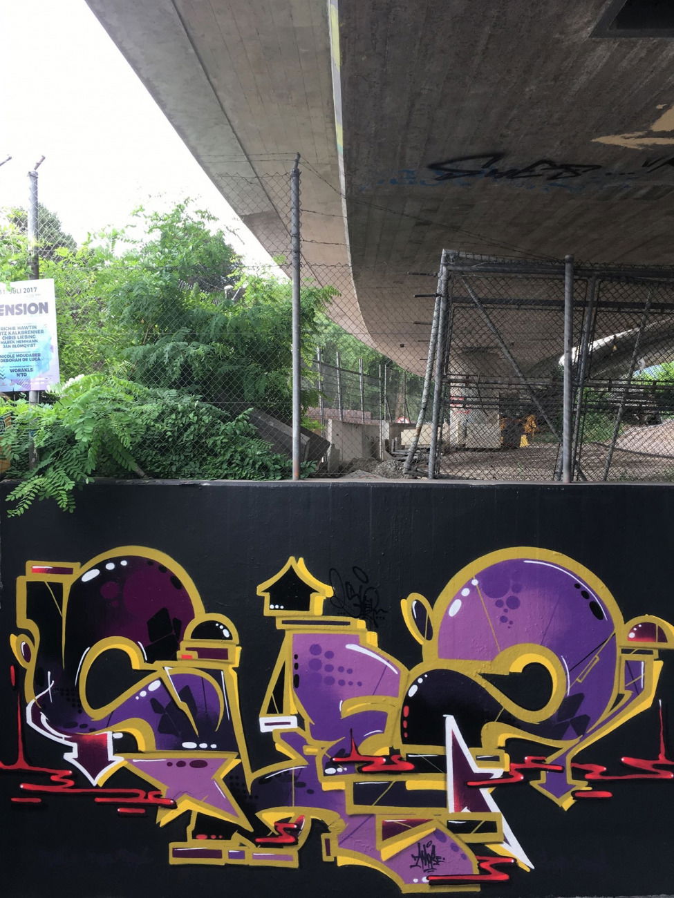 Graffiti Wall - Photo by Shez4000