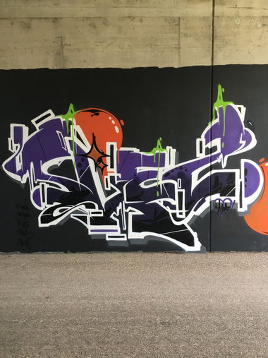 Graffiti Wall - Photo by Shez4000