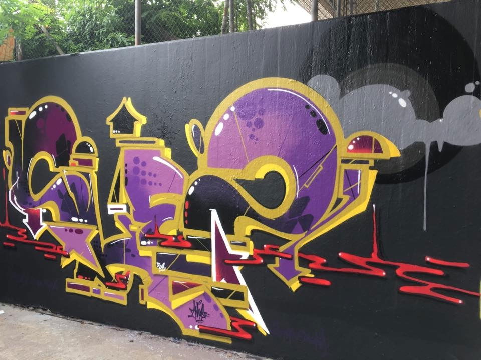 Graffiti Wall - Photo by Shez4000