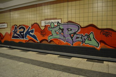Graffiti Bombing - Photo by Shizzler - RZK, IP (2013)