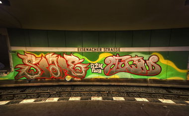 Graffiti Bombing - Photo by Shizzler - Spare, Fluchd, RZK