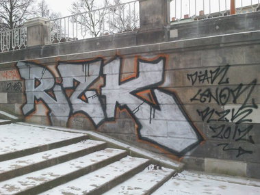 Graffiti Bombing - Photo by Shizzler - RZK (2011)
