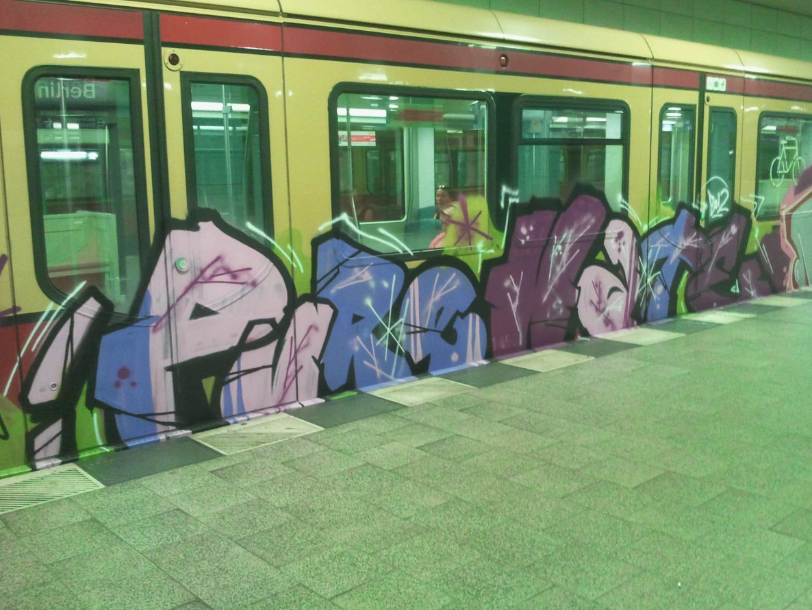 Graffiti Train - Photo by Shizzler - PH, Pure, Hate
