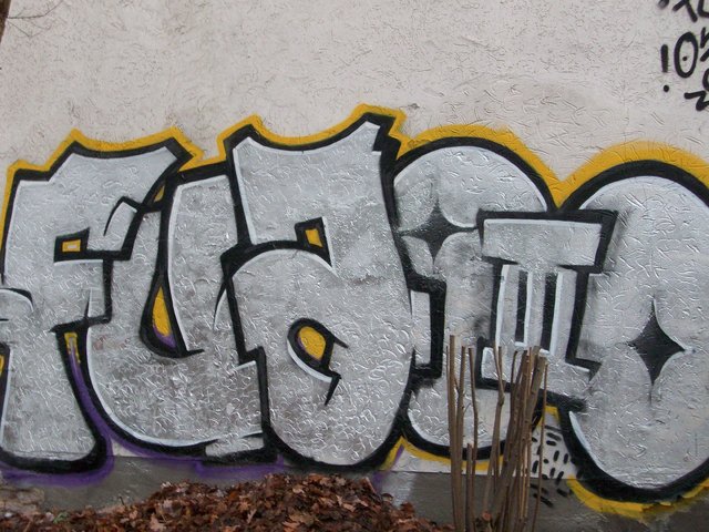 Graffiti Bombing - Photo by Shizzler - FUA, 030