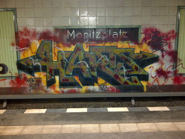 Graffiti Bombing - Photo by Shizzler - Hard, ETS