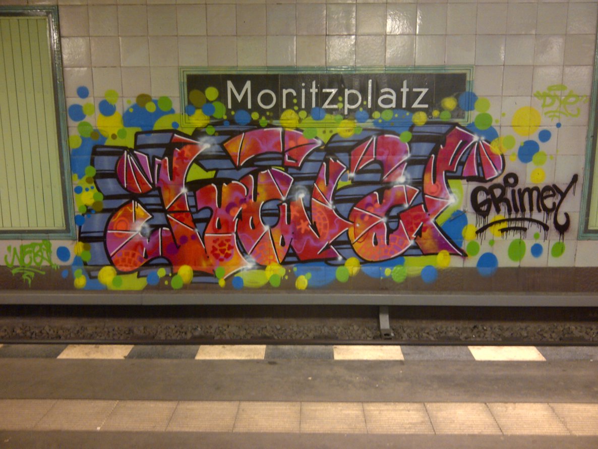 Graffiti Bombing - Photo by Shizzler - Hard, ETS