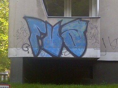 Graffiti Bombing - Photo by Shizzler - FUA (2013)