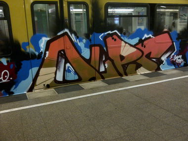 Graffiti Train - Photo by Shizzler - Oups, RCK (2014)