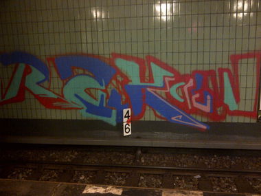 Graffiti Bombing - Photo by Shizzler - RZK