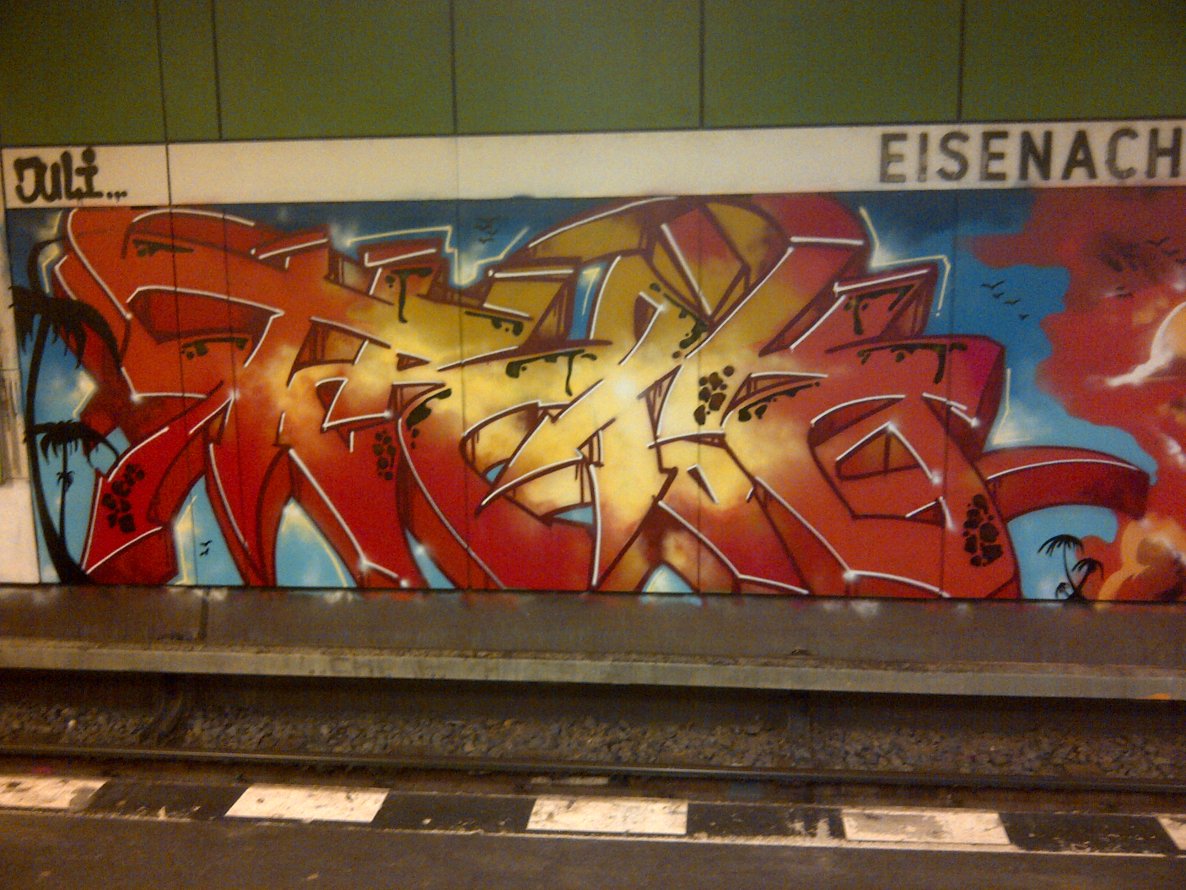 Graffiti Bombing - Photo by Shizzler - Trik