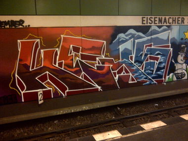 Graffiti Bombing - Photo by Shizzler - Heys