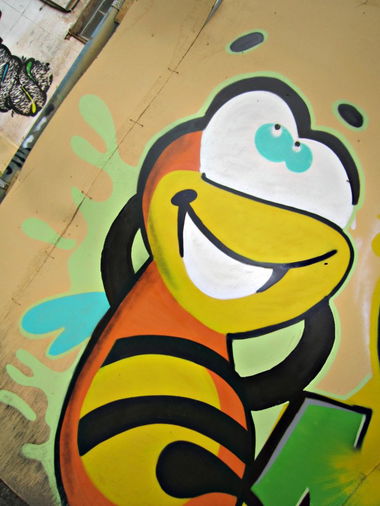 Graffiti Wall in Vladimir - Photo by Shmel - Shmel (2013)