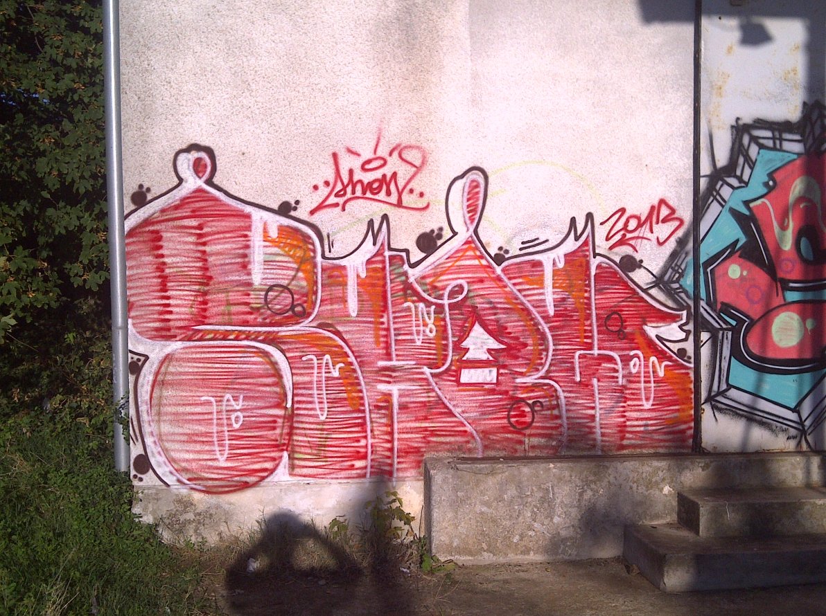 Graffiti Bombing - Photo by Showtime