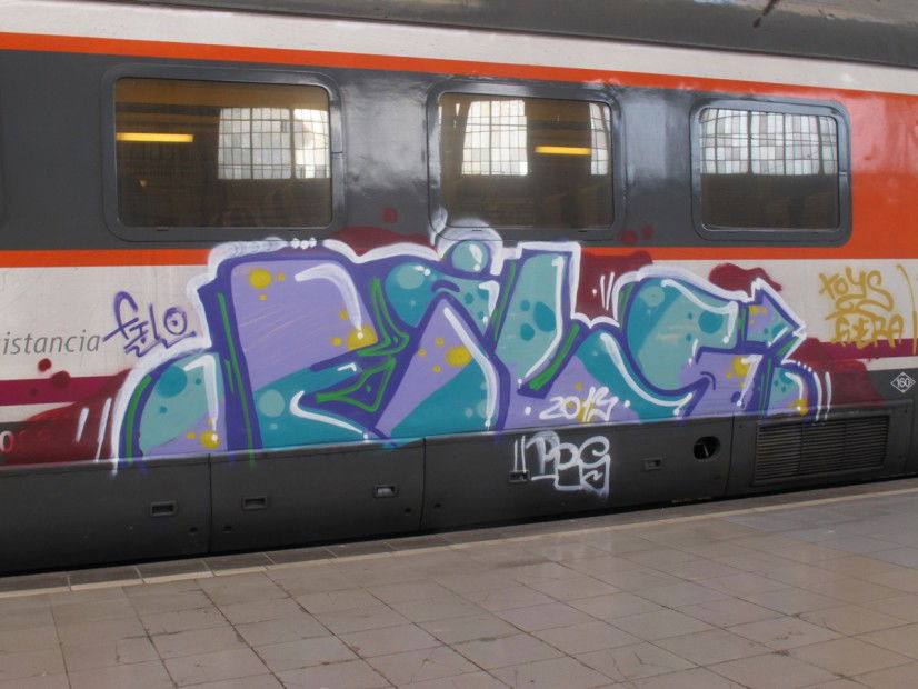 Graffiti Train in Barcelona - Photo by ShrotterSpotter - filo, prs, rpse (2013)