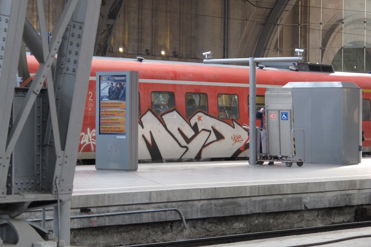 Graffiti Train in Leipzig - Photo by ShrotterSpotter - MCD (2013)
