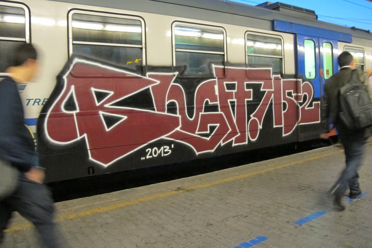 Graffiti Train in Florence - Photo by ShrotterSpotter - Bluff, 152, Firenze (2013)