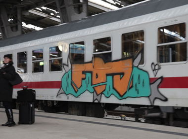 Graffiti Train in Dresden - Photo by ShrotterSpotter - FDJ, Dresden (2013)