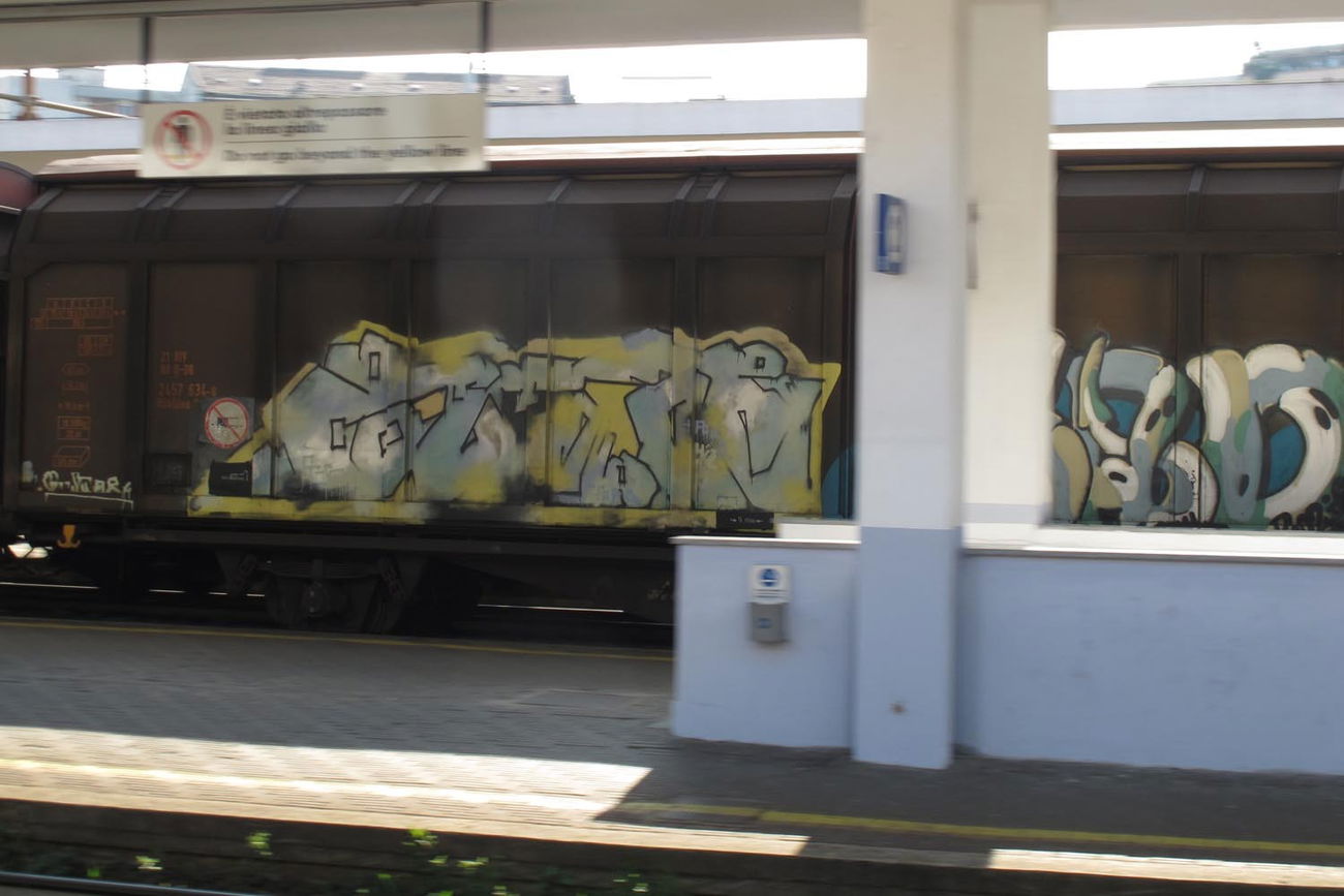 Graffiti Train - Photo by ShrotterSpotter - freight (2015)