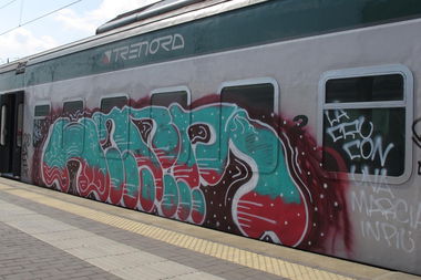 Graffiti Train - Photo by ShrotterSpotter - milan (2016)
