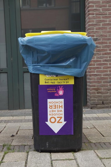 Graffiti Bombing - Photo by ShrotterSpotter - oz (2016)