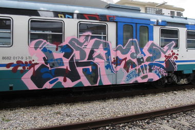 Graffiti Train - Photo by ShrotterSpotter (2015)