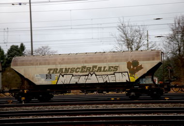 Graffiti Train - Photo by ShrotterSpotter - mfls, mfis, freighttraingraffiti