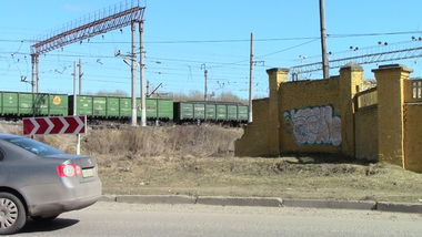 Graffiti Bombing in Volkhov - Photo by SiQuel - squl, siquel, rskz (2013)