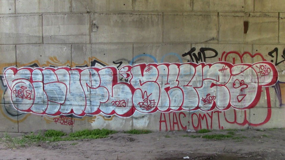Graffiti Bombing in Volkhov - Photo by SiQuel - siquel, skyzo, rskz (2013)