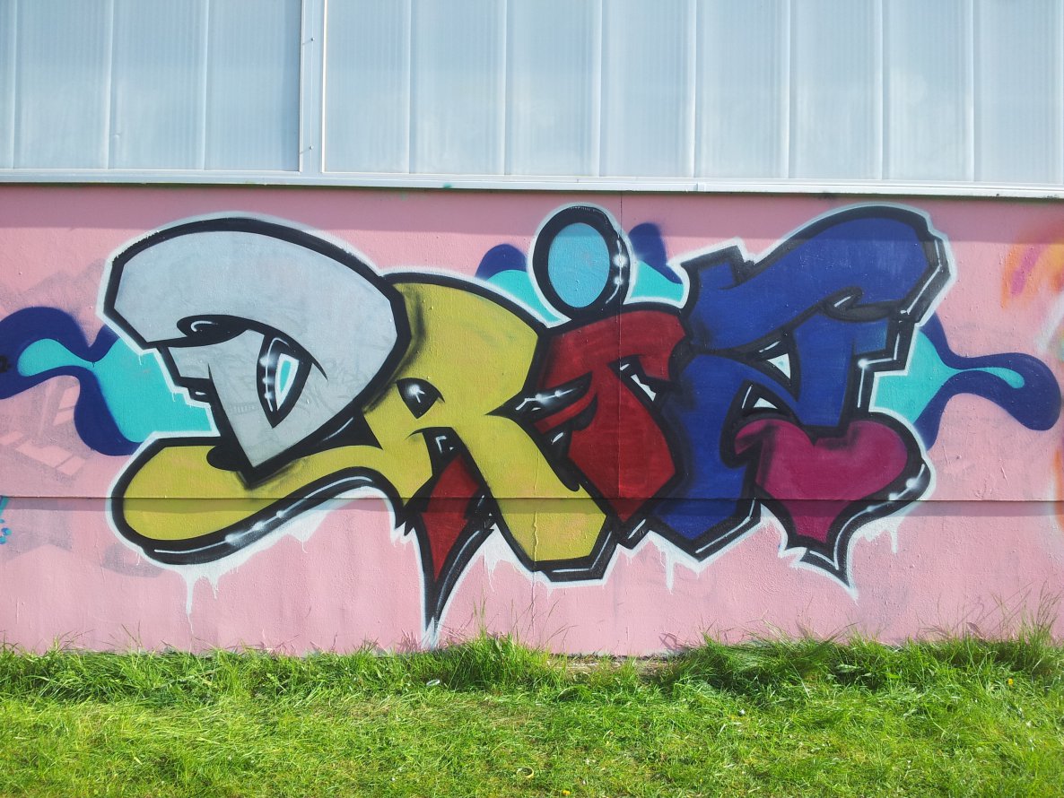 Graffiti Wall - Photo by Silberjunge795 - Driz, 92