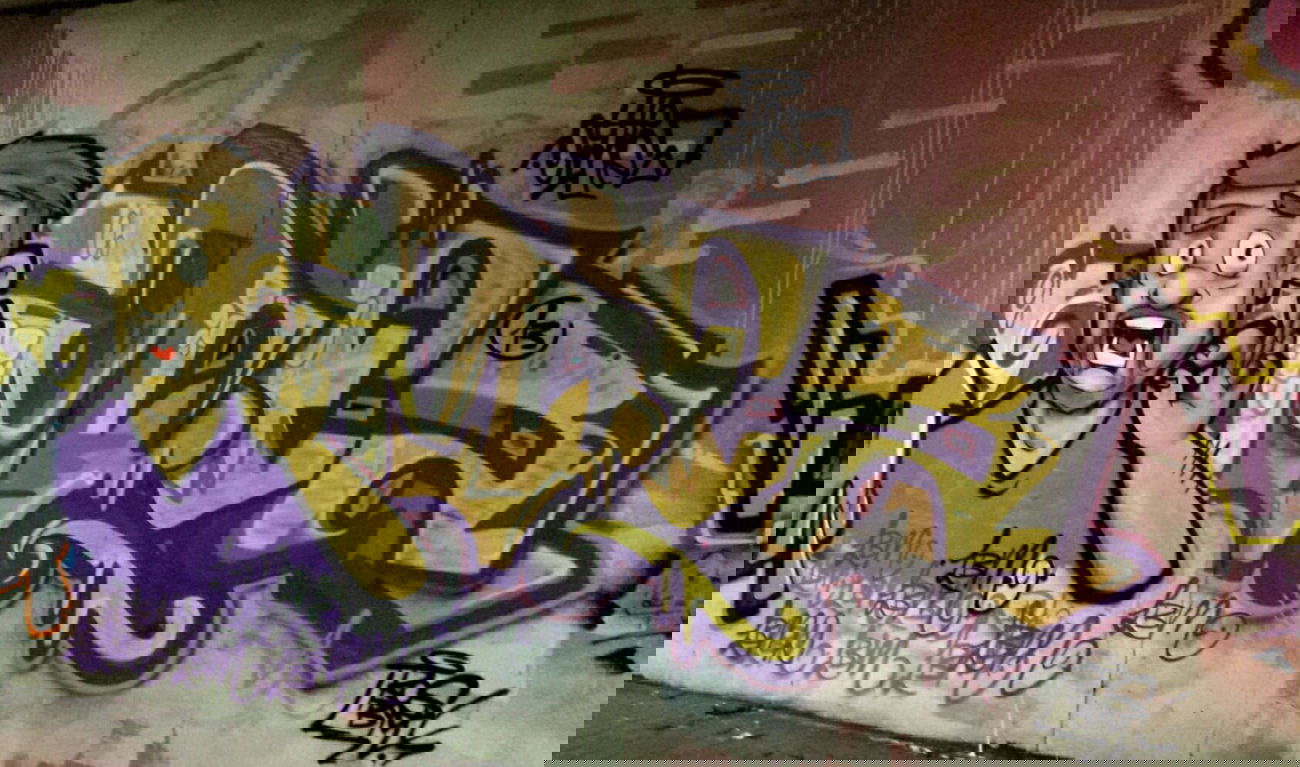 Graffiti Wall - Photo by Silversurfer - omez, lbm, Tags (2013)