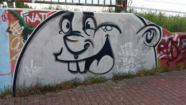 Graffiti Wall in Voerde - Photo by Silversurfer - omez, silversurfer, uad (2015)