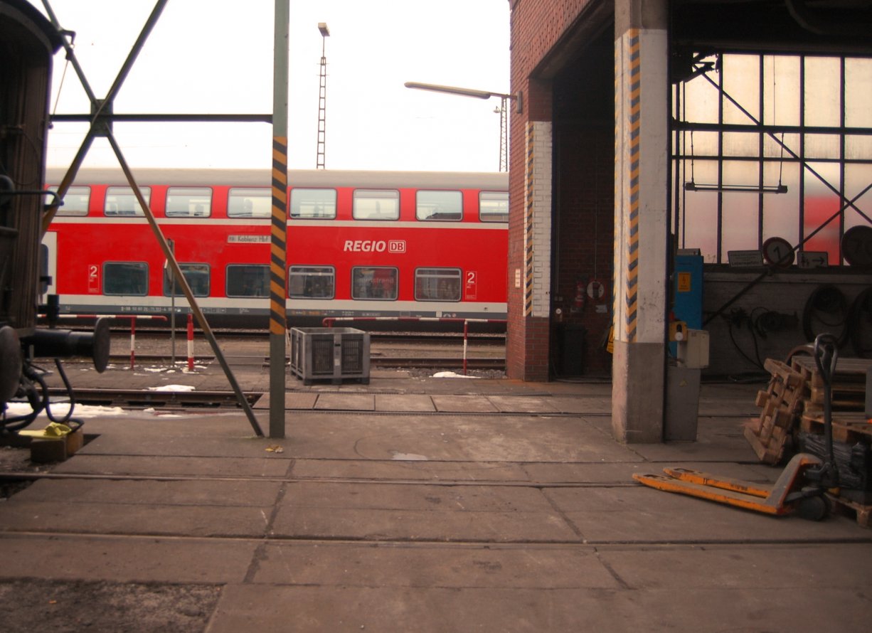 Graffiti Artwork - Photo by Sinnlosershit