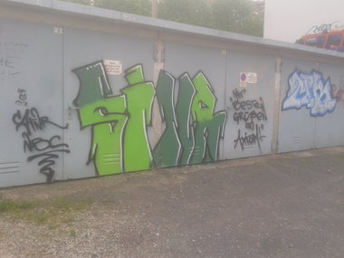 Graffiti Bombing - Photo by Sinr - sinr, nbc, new (2013)