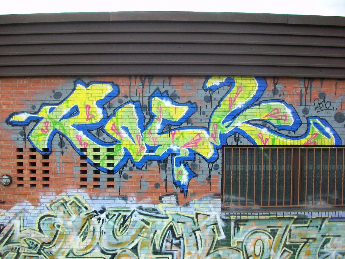Graffiti Wall in Hamburg - Photo by Sirg - rock, pyr, rs (2010)