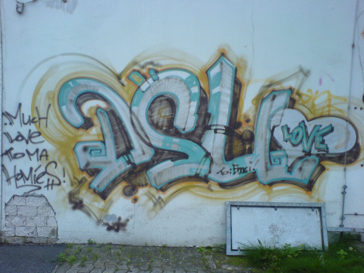 Graffiti Wall in Hamburg - Photo by Sirg - dsu, bk, emci