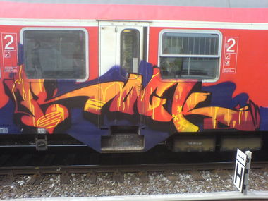 Graffiti Train in Hamburg - Photo by Sirg - rock, rs
