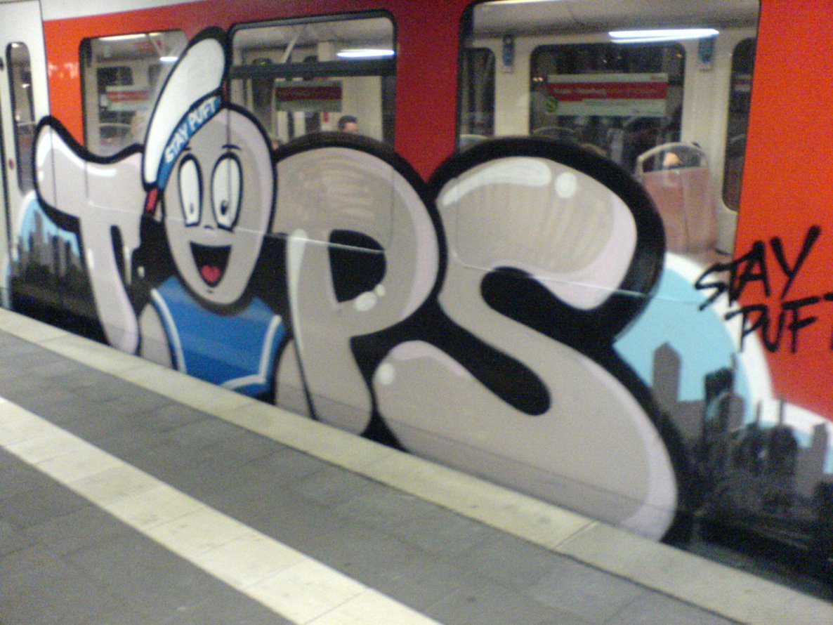 Graffiti Train in Hamburg - Photo by Sirg - taps, bk, dsu