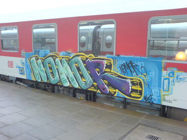 Graffiti Train in Hamburg - Photo by Sirg - nomor, 180, nks
