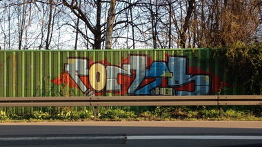 Graffiti Bombing - Photo by SixOhFive - Ports