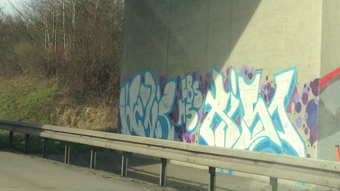 Graffiti Bombing - Photo by SixOhFive - FBS