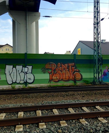 Graffiti Bombing - Photo by SixOhFive - Ports, Risk