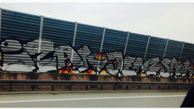 Graffiti Bombing - Photo by SixOhFive - Izak, Jenz, Spok