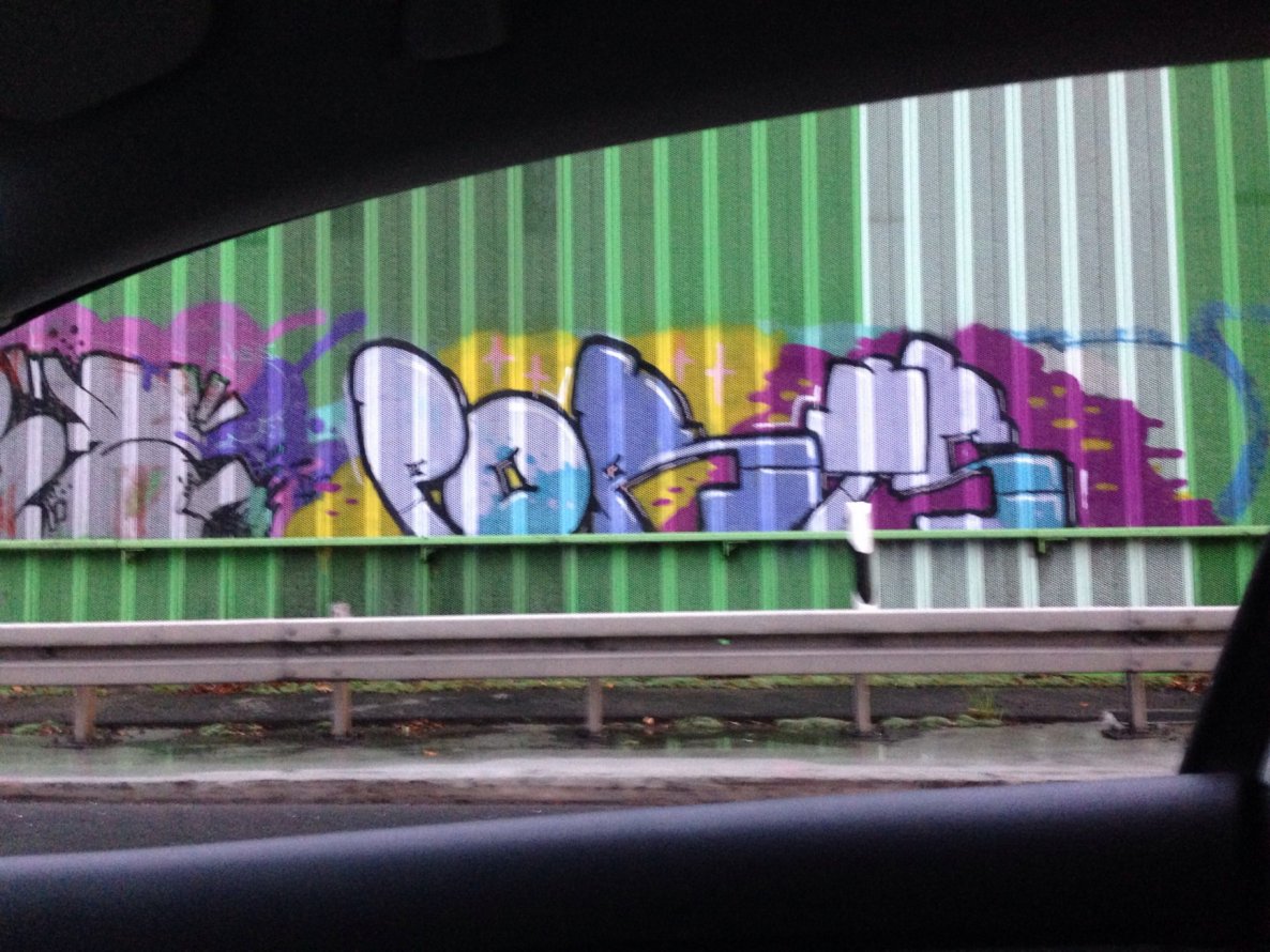 Graffiti Bombing - Photo by SixOhFive - Ports