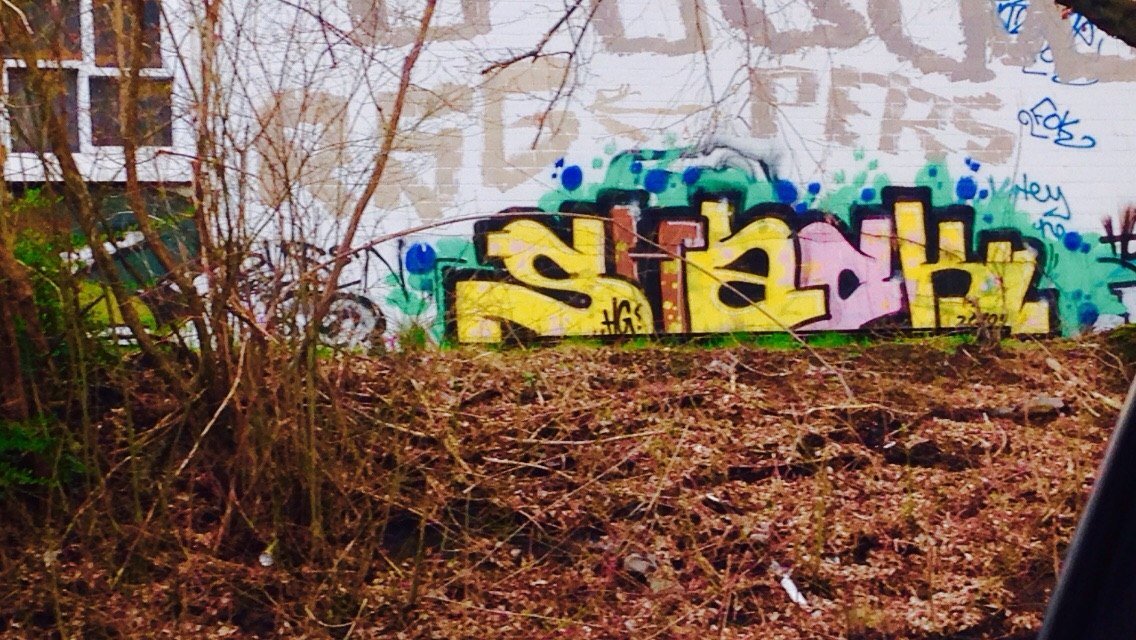 Graffiti Bombing - Photo by SixOhFive - Shack