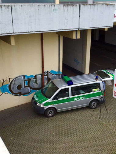 Graffiti Bombing - Photo by SixOhFive - Quit