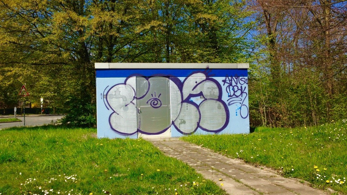 Graffiti Bombing - Photo by SixOhFive - IOR