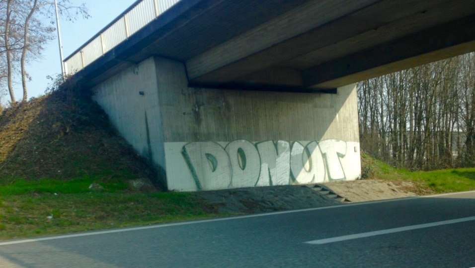 Graffiti Bombing - Photo by SixOhFive - Donut