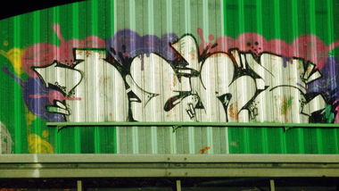 Graffiti Bombing - Photo by SixOhFive - Herz