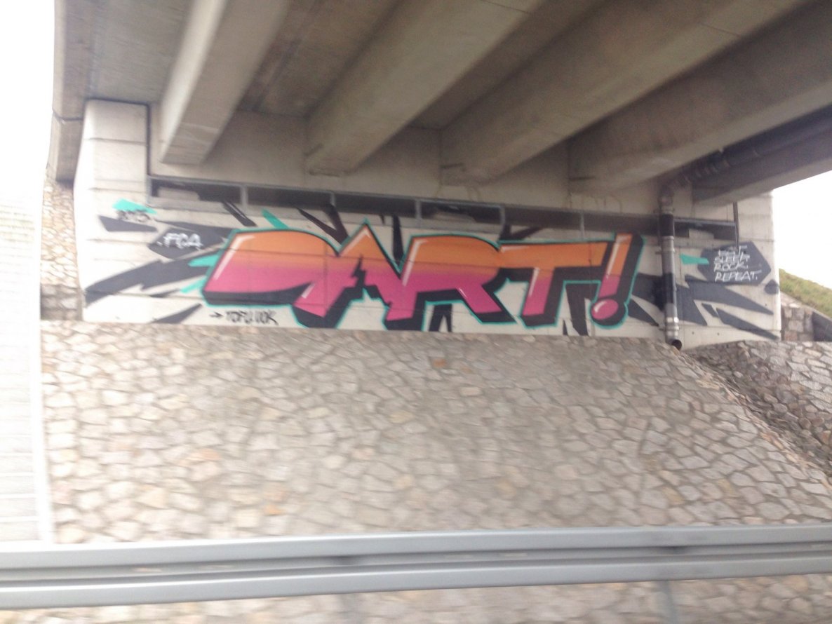 Graffiti Bombing - Photo by SixOhFive - Dart, FCA