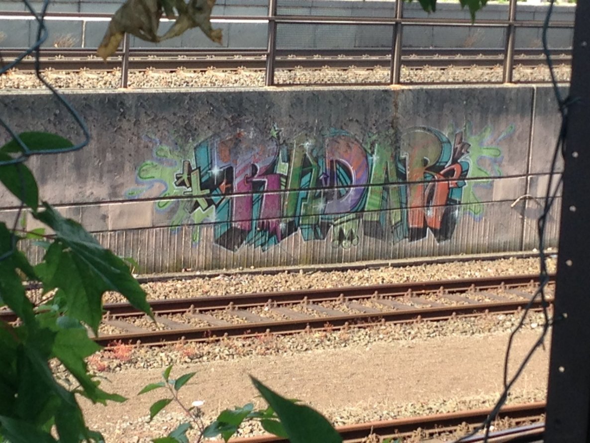 Graffiti Bombing - Photo by SixOhFive - Radar